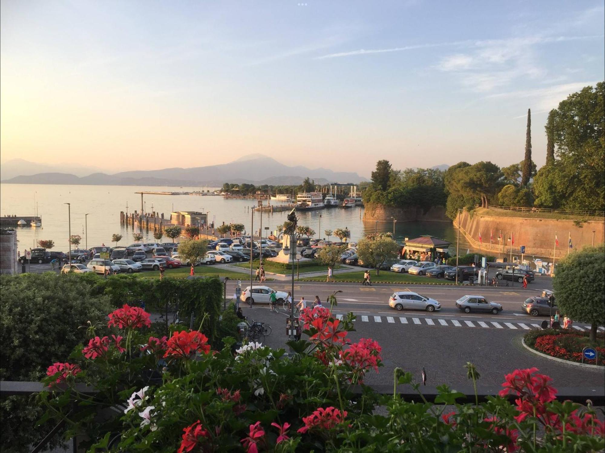 Residenza Giovanni Fronte Lago - Garda Lago Appartamento