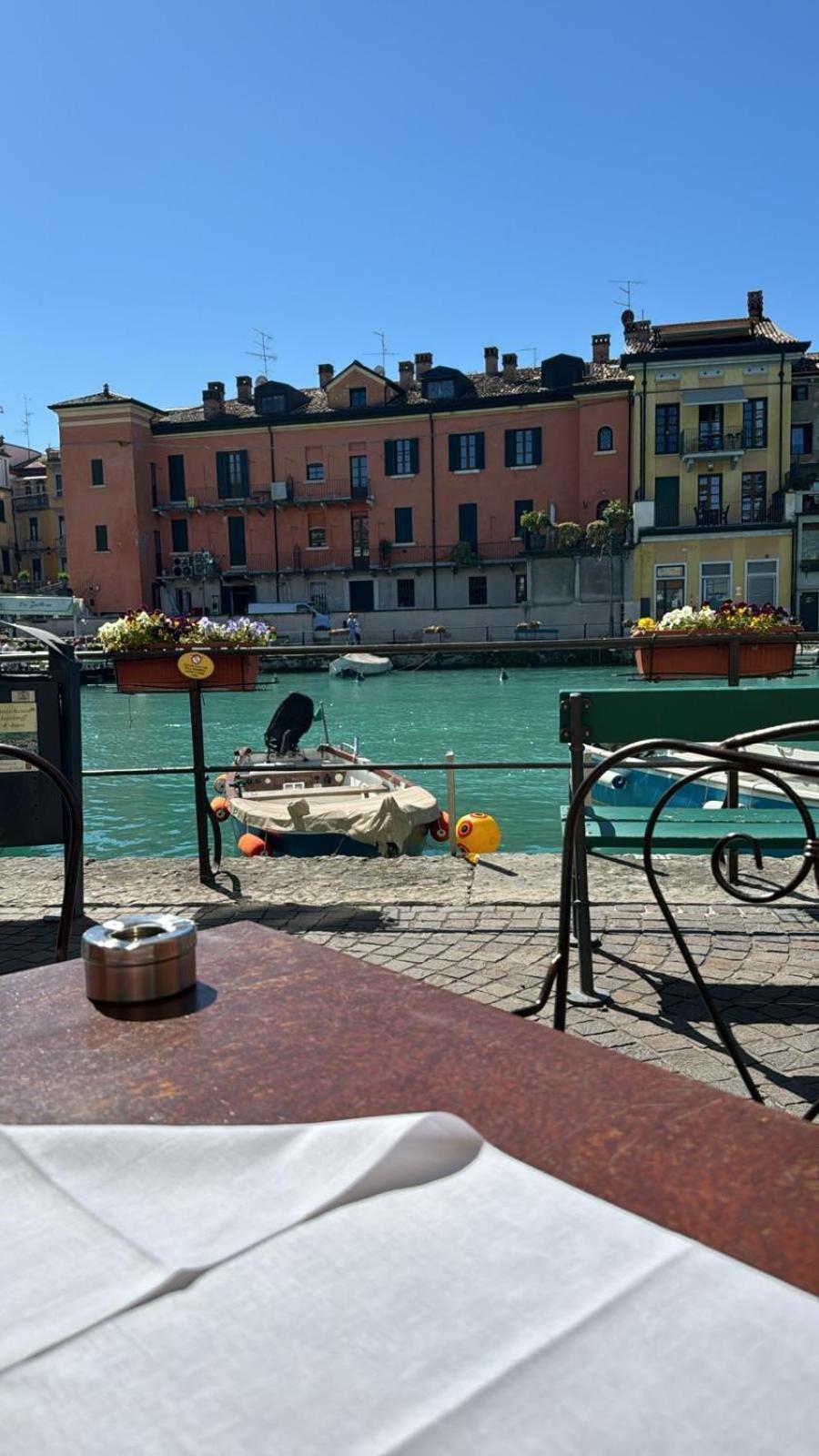 Residenza Giovanni Fronte Lago - Garda Lago Apartment