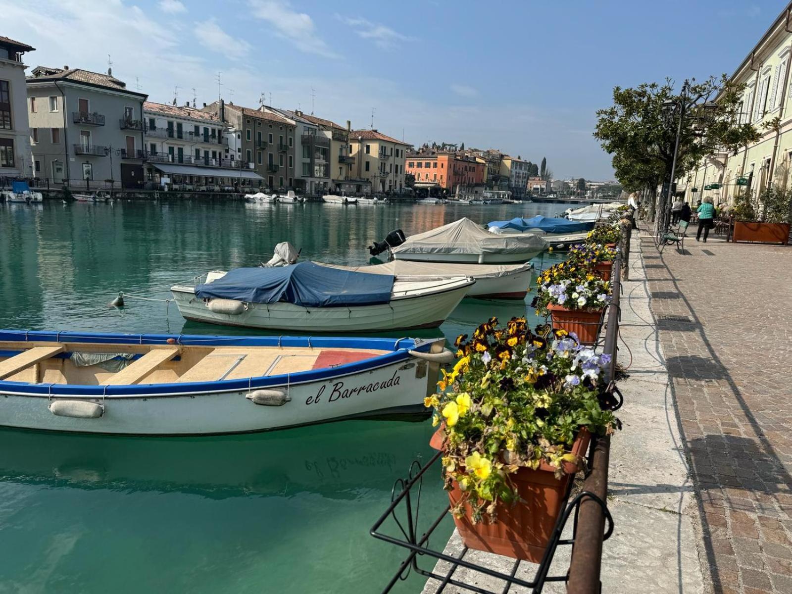 Apartment Residenza Giovanni Fronte Lago - Garda Lago Peschiera del Garda