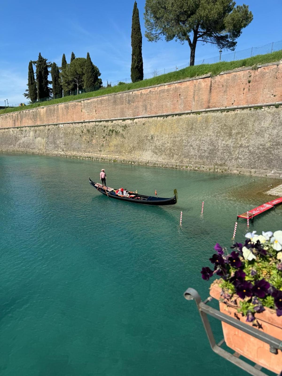Residenza Giovanni Fronte Lago - Garda Lago Apartment