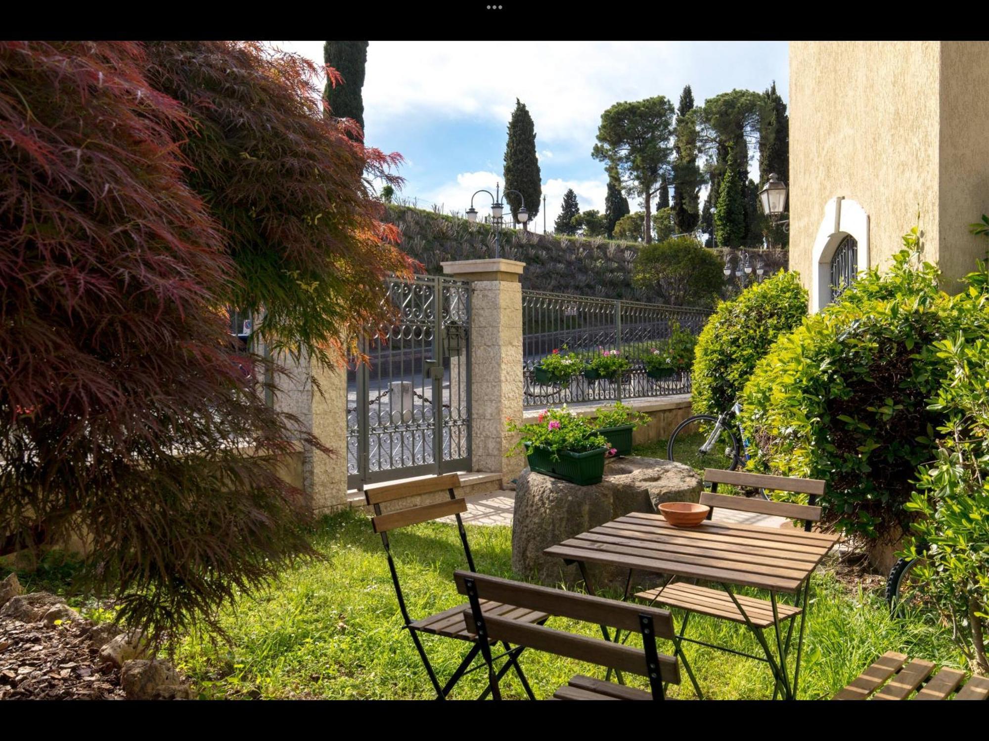 Apartment Residenza Giovanni Fronte Lago - Garda Lago Peschiera del Garda