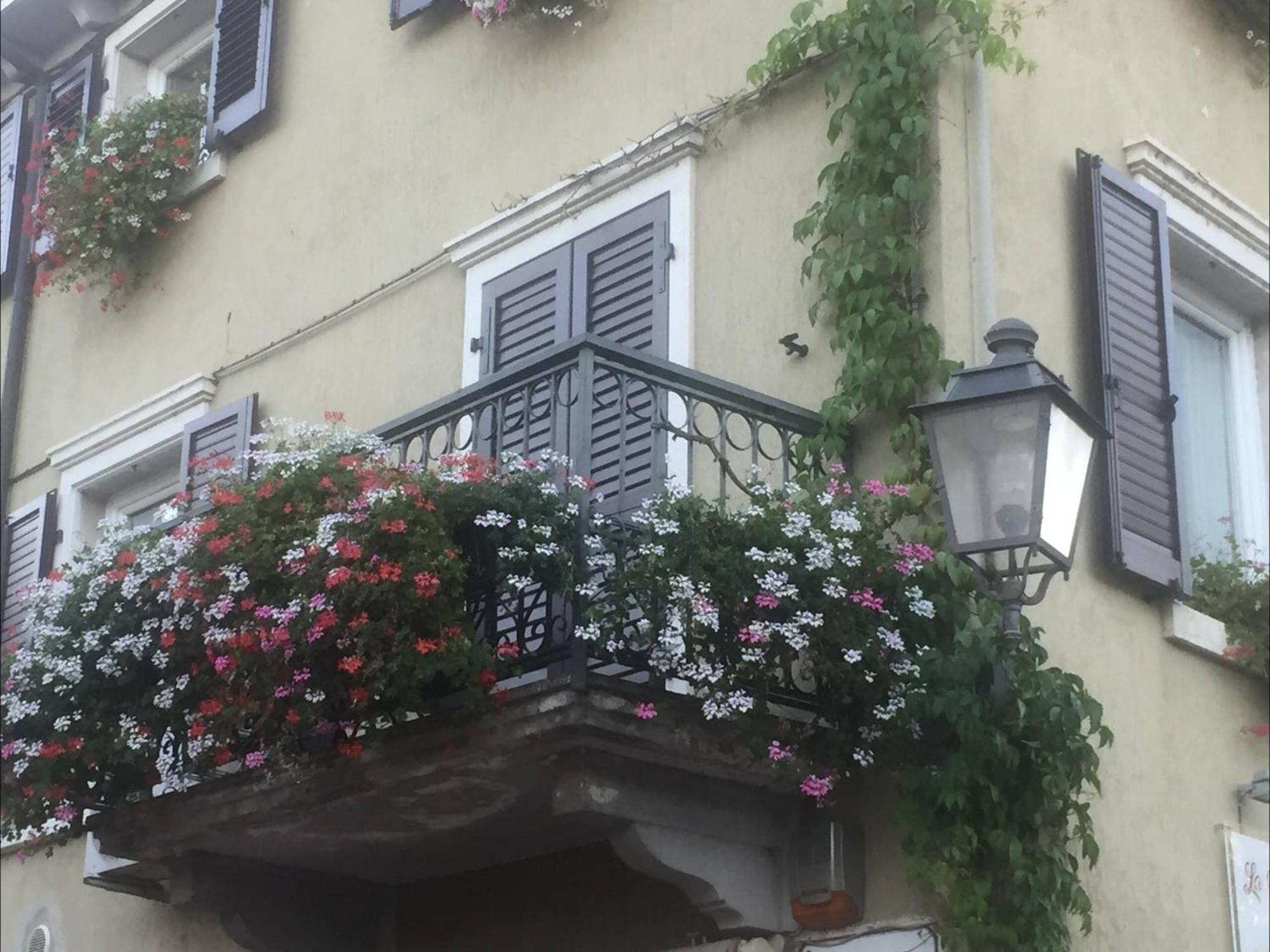 Residenza Giovanni Fronte Lago - Garda Lago Peschiera del Garda