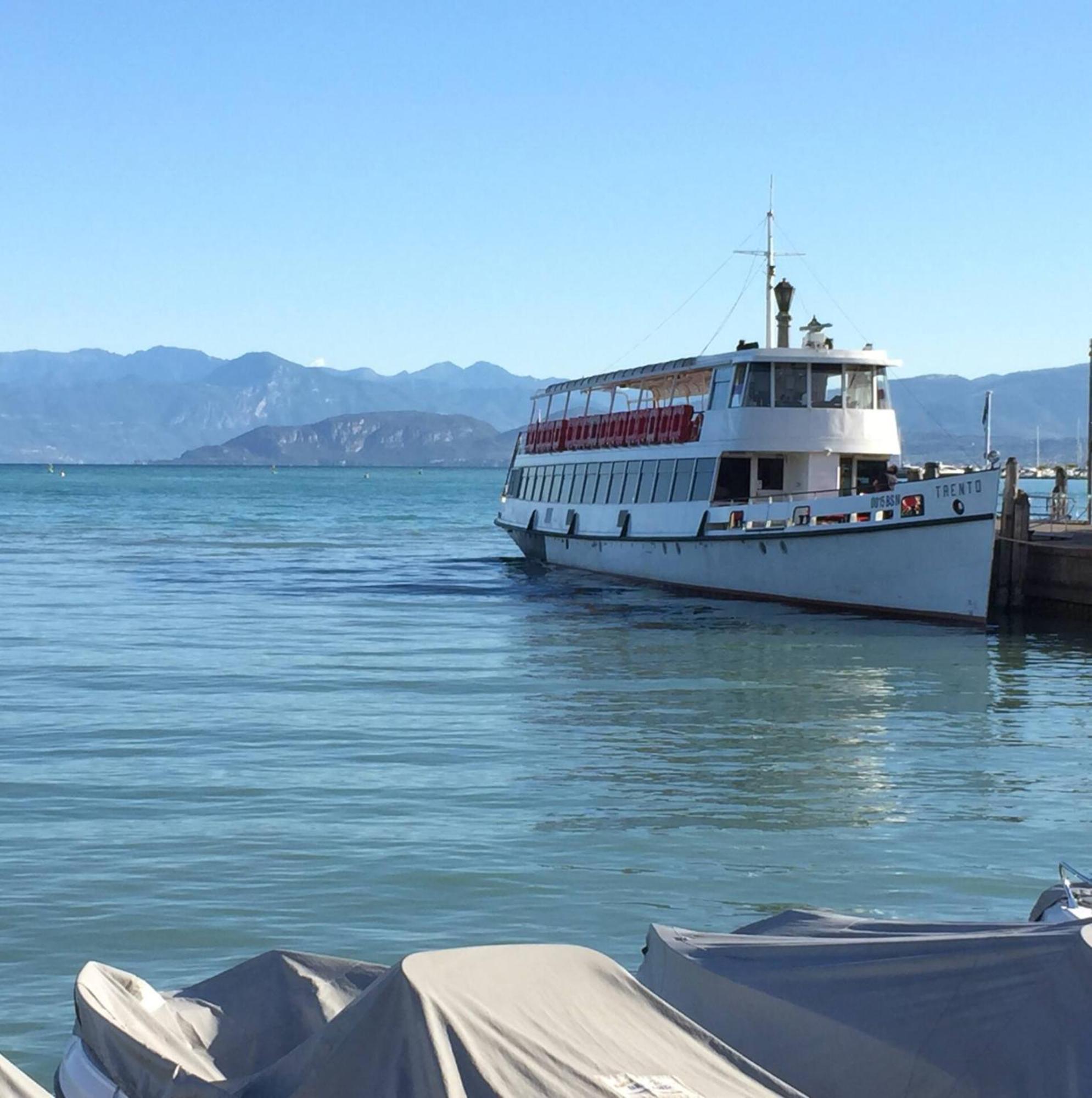 Appartamento Residenza Giovanni Fronte Lago - Garda Lago Peschiera del Garda