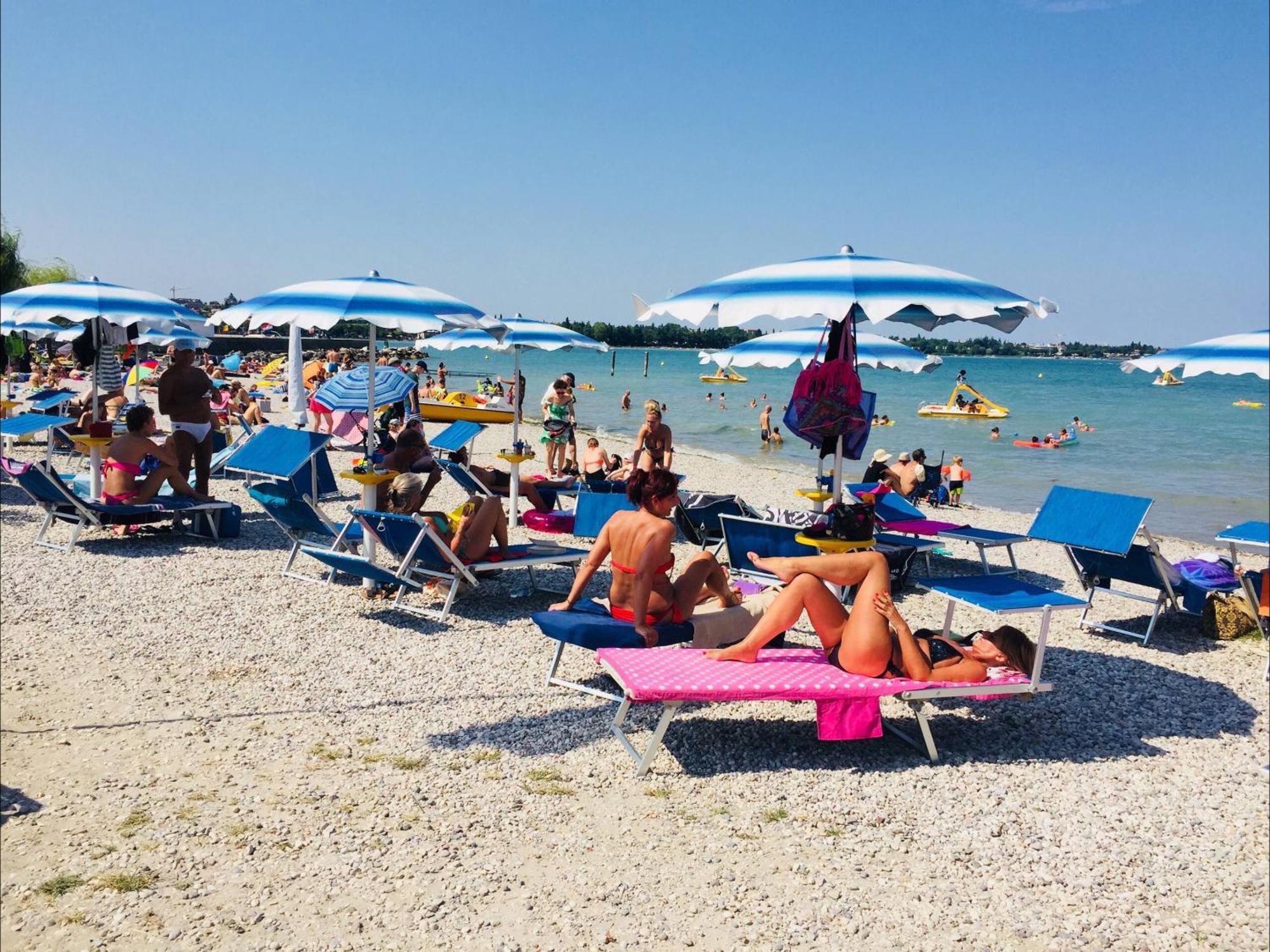 Residenza Giovanni Fronte Lago - Garda Lago Peschiera del Garda