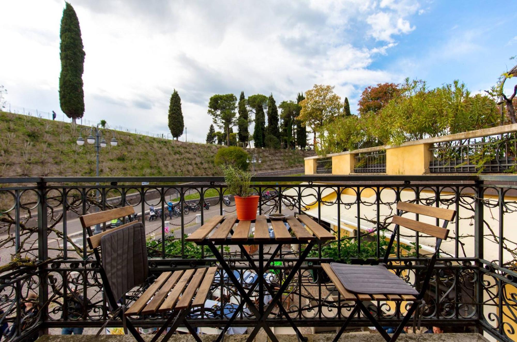 Residenza Giovanni Fronte Lago - Garda Lago Appartamento